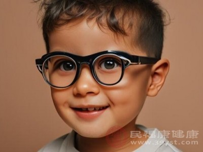 小学生假性近视发生率高达30% 小学生假性近视发生率高达30%