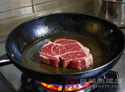 准备150克牛排 准备150克牛排