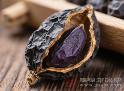 女贞子在滋补肝肾方面功效显著