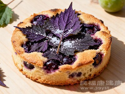 紫苏梅饼是一款融合了紫苏清香与梅子酸甜的特色点心 紫苏梅饼是一款融合了紫苏清香与梅子酸甜的特色点心