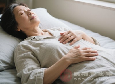 腹式呼吸(用腹部力量呼吸,而非胸部)等呼吸训练,可增强呼吸肌力量,改善通气功能 腹式呼吸(用腹部力量呼吸,而非胸部)等呼吸训练,可增强呼吸肌力量,改善通气功能