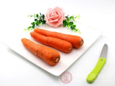 对于想要减肥的人来说，生胡萝卜简直是“梦中情蔬”