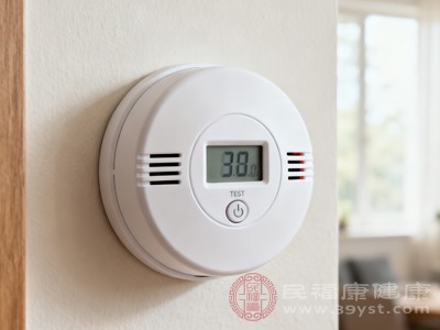 安装一氧化碳报警器是预防中毒最有效的手段,但安装不当会使报警器形同虚设 安装一氧化碳报警器是预防中毒最有效的手段,但安装不当会使报警器形同虚设