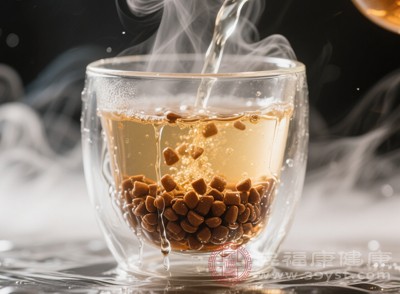 目前尚无任何权威医学机构或临床研究证实，通过加湿器雾化药物可预防感冒