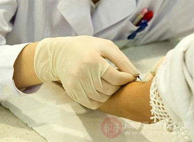 凌晨饿到心慌 肝功能检查空腹时间有讲究