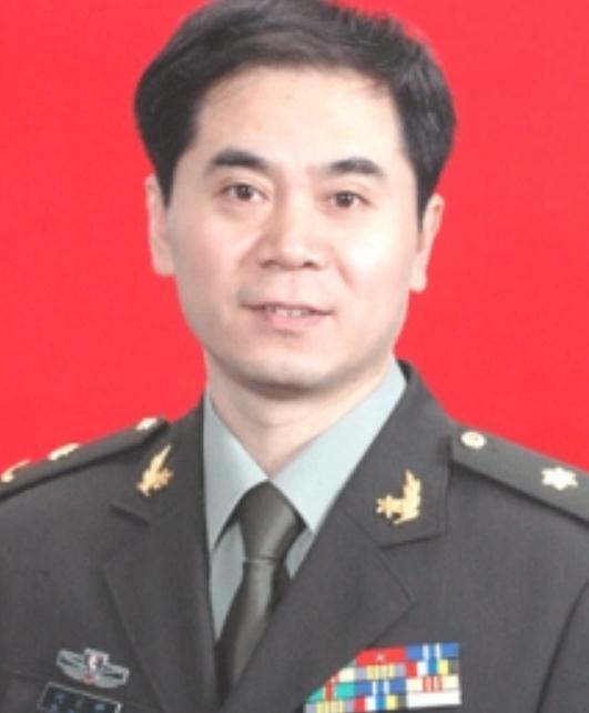 何宝明