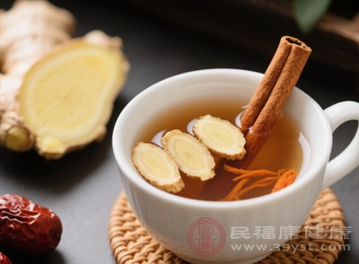 在经期前几天开始饮用相关饮品,能更好地为经期做准备 在经期前几天开始饮用相关饮品,能更好地为经期做准备