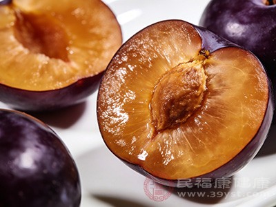 黑布林有诸多好处,但在食用时也有一些注意事项 黑布林有诸多好处,但在食用时也有一些注意事项