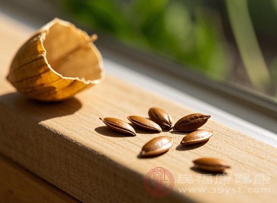 脑梗别慌 常吃这些食物 给血管来次“大扫除”