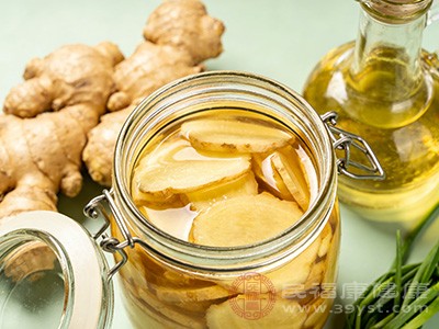 经常适量食用姜泡醋,有助于增强身体的免疫力 经常适量食用姜泡醋,有助于增强身体的免疫力