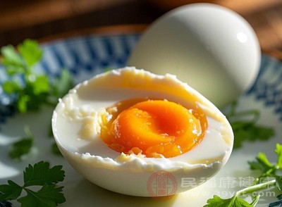 虽然鹅蛋营养丰富,但也不能过量食用 虽然鹅蛋营养丰富,但也不能过量食用