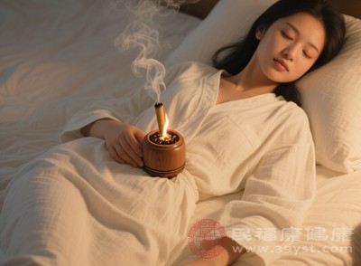 想通过艾灸肚脐养生 先搞懂晚上能不能做 看完这篇少走弯路