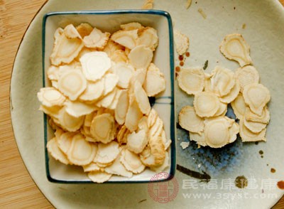 西洋参的寒凉之性对脾胃功能本就虚弱的人群并不友好