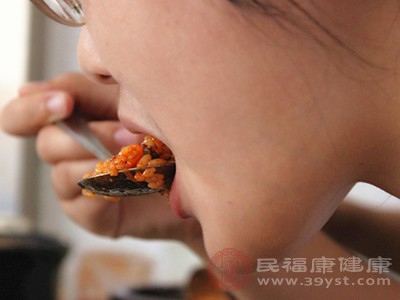 吃饭时多留意身体的感受