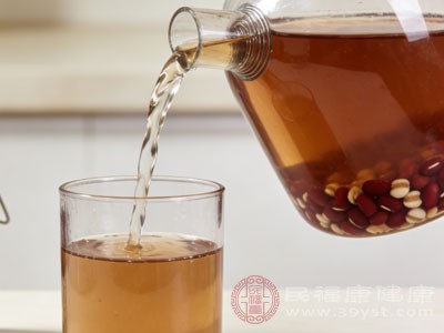 阴虚体质者夜间容易出现口干舌燥