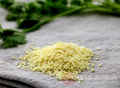 从流行病学研究来看，目前没有任何权威研究证明“长期食用加热后的鸡精会增加癌症风险”