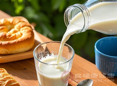 牛奶里的乳糖就像开盲盒，有人能轻松解锁消化成就