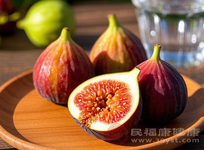 空腹吃1-2颗新鲜无花果