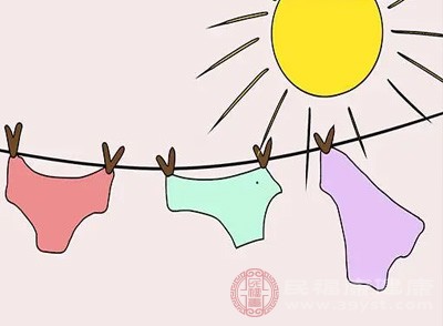 选择棉质、透气的内裤，勤换洗内裤，内裤应单独清洗并在阳光下晒干