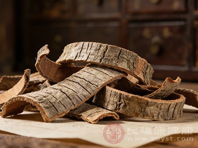 合欢皮的疏肝解郁功效，能帮助疏解肝脏的郁结之气