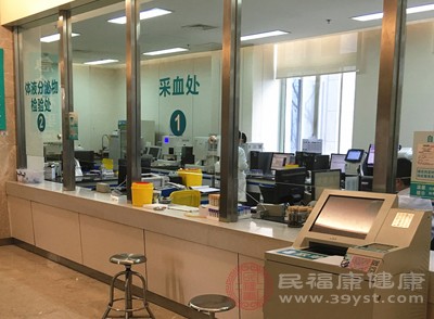 取样后，样本会被送去实验室检测，以确定是否感染HPV以及具体的病毒类型