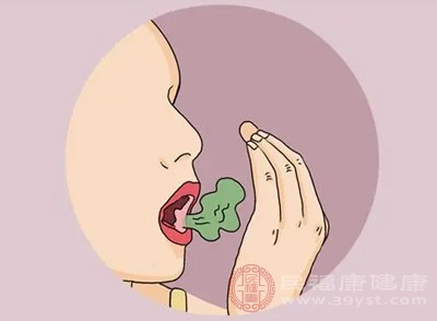 这些气体会通过口腔排出，形成口臭