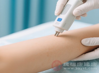 腋下脱毛别瞎搞 这些副作用可能让你毛骨悚然