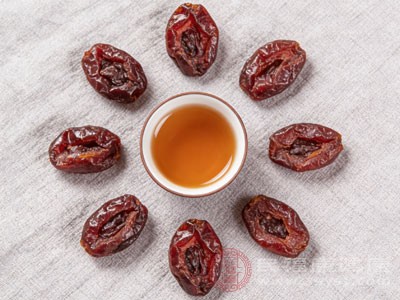 帮助人体收敛腠理、固摄津液