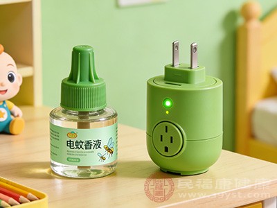 有些人在使用电热蚊香液后,可能会出现头晕、头痛、乏力等症状 有些人在使用电热蚊香液后,可能会出现头晕、头痛、乏力等症状