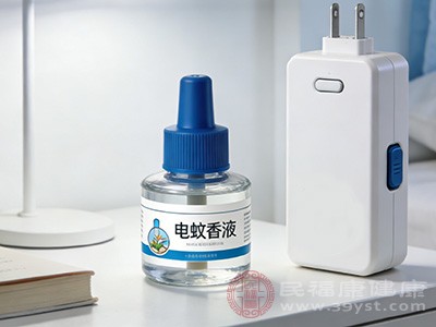 电热蚊香液中的成分除了通过呼吸道进入人体,还可能对皮肤和黏膜产生直接刺激 电热蚊香液中的成分除了通过呼吸道进入人体,还可能对皮肤和黏膜产生直接刺激