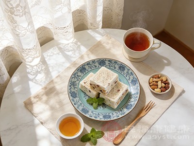 不想吃补药 试试八珍糕健脾美容一举两得