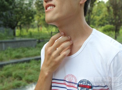 鼻腔、咽喉、肺部等呼吸系统疾病也可能导致口中异味