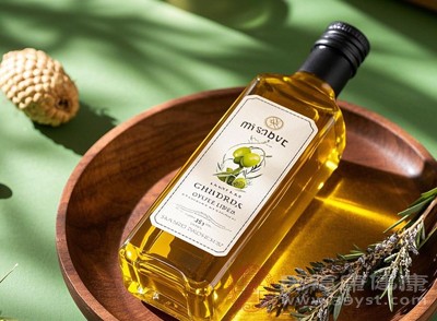 可搭配少量天然淡斑成分,如柠檬汁(含维生素C)、蜂蜜(滋润保湿) 可搭配少量天然淡斑成分,如柠檬汁(含维生素C)、蜂蜜(滋润保湿)