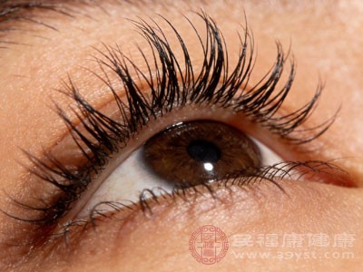 倒睫毛别瞎拔 不同情况的处理套路在这里