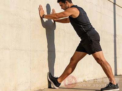 小腿肌肉酸痛自救指南 从紧绷到放松的实用攻略