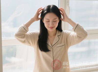 经常头痛失眠试试头疗 好处不止放松 这几点让你惊喜