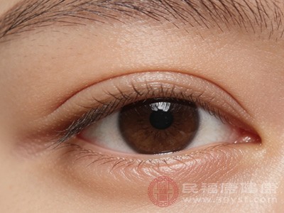 卧蚕是个“情绪化选手”，只有在微笑、大笑等面部表情活动时才会明显显现