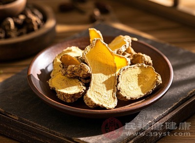 冬补黄精正当时！润肺补脾又滋肾，中老年人这样吃更靠谱