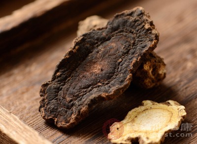 别瞎补了 生地熟地同煮才是滋阴养血“王炸组合”