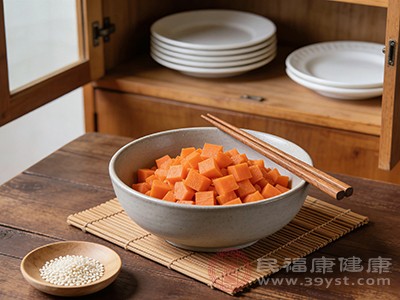 1岁宝宝吃什么 从米糊到小饭团的“吃货养成”