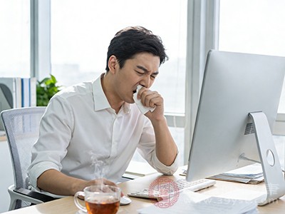 清痰别再硬扛 这些方法让你喉咙瞬间舒服 快收藏