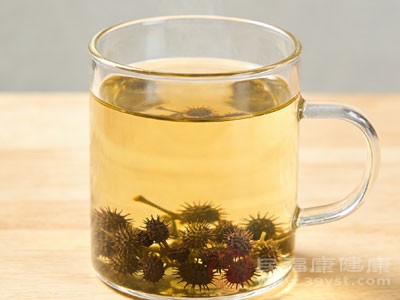 取3-5克用沸水冲泡