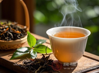 白茶的制作工艺相对简单，保留了茶叶的天然成分