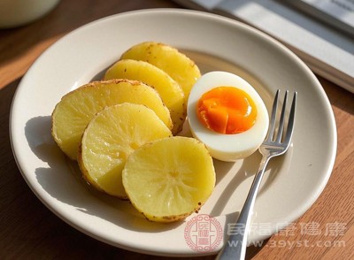 土豆：主食里的“降压担当”