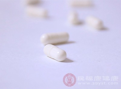 男生应该增强自我保护意识,避免误服或滥用药物 男生应该增强自我保护意识,避免误服或滥用药物