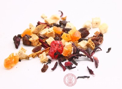 果干钙含量虽高，但水分减少后糖分浓度也相应增加，过量食用易导致热量超标