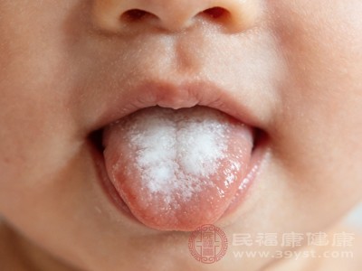 娃舌头白白的像覆了层膜 新生儿白苔不是病 这样护理超省心