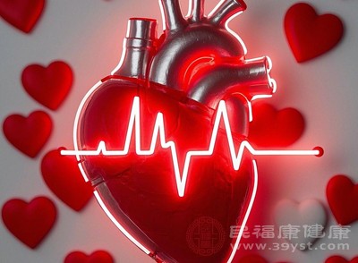 通宵时人体交感神经持续兴奋，会导致血压升高、心率加快，加重心脏负担