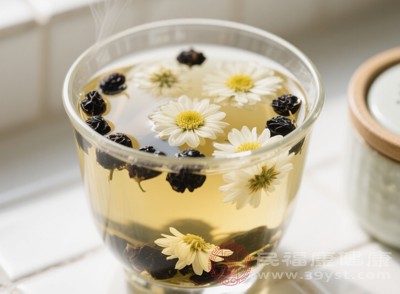 黑枸杞和菊花的用量要合理