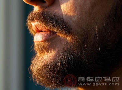 胡子拔了能永久去除吗 医生解析生长机制与正确处理法